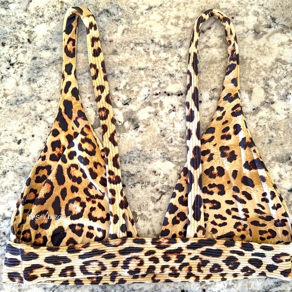 Feline Top - Picture 2 of 3